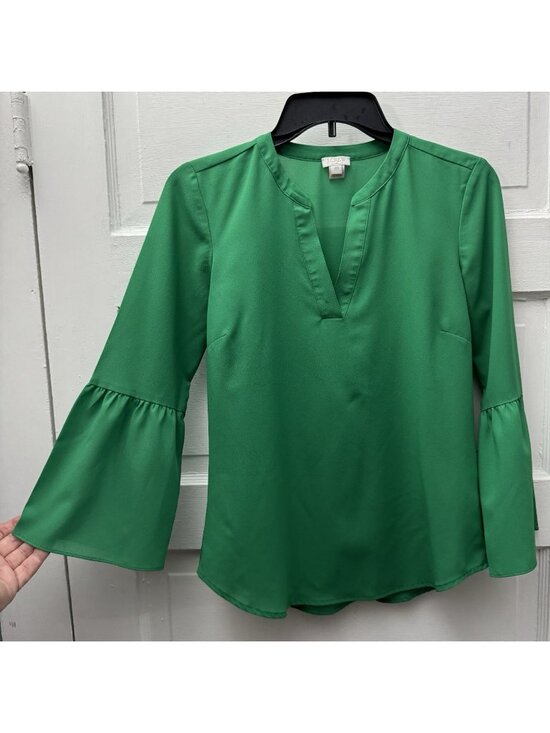 J.CREW Tops - J Crew XS Emerald Green Bell Sleeve Blouse V Neck Career Top